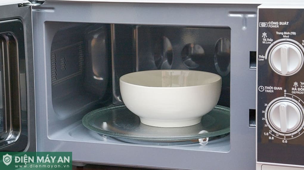 Lò vi sóng Sharp R-205VN(S)