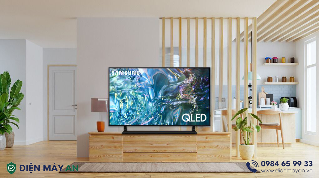 Smart Tivi QLED 4K 43 inch Samsung QA43Q60D với thiết kế sang trọng, thanh lịch tạo điểm nhấn tinh tế cho ngôi nhà